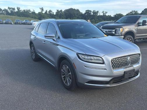 Silver Radiance 2021 Lincoln Nautilus Reserve
