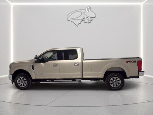 White Gold 2018 Ford F-350 XLT