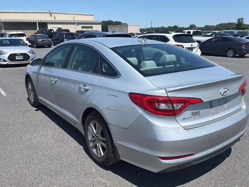 Symphony Silver 2016 Hyundai SONATA SE