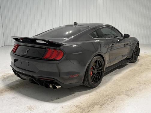 2022 Ford Shelby GT500 Base