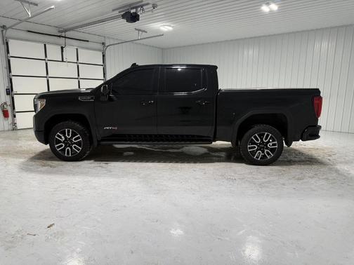 2022 GMC Sierra 1500 Limited AT4