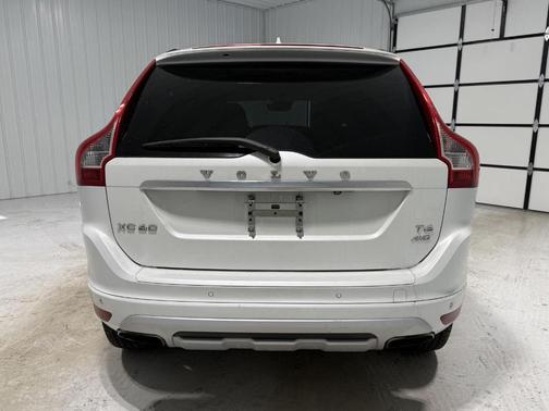 2017 Volvo XC60 T6 Dynamic