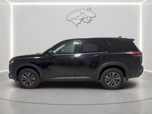 Black 2024 Nissan Pathfinder S
