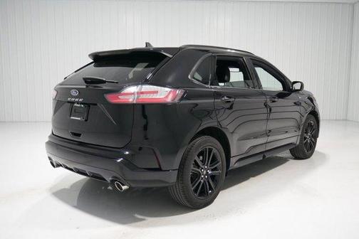 2021 Ford Edge ST Line