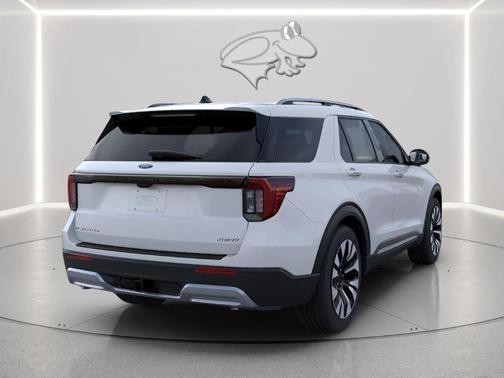 Space White Metallic 2026 Ford Explorer Platinum