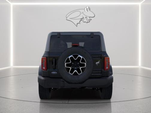 Shadow Black 2026 Ford Bronco Outer Banks