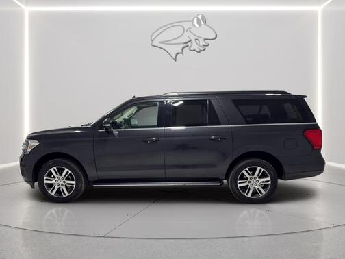 Dark 2022 Ford Expedition Max XLT