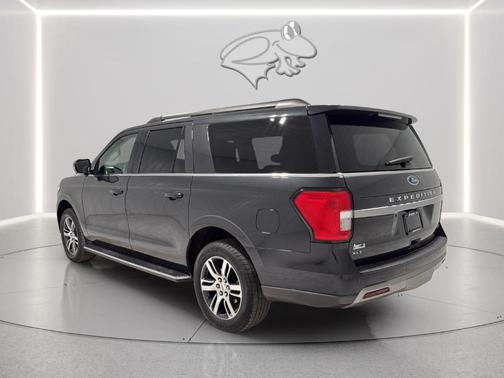 Dark 2022 Ford Expedition Max XLT