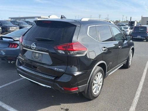 Magnetic Black 2018 Nissan Rogue SV