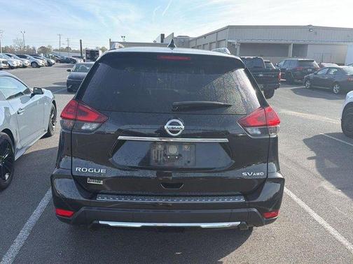 Magnetic Black 2018 Nissan Rogue SV