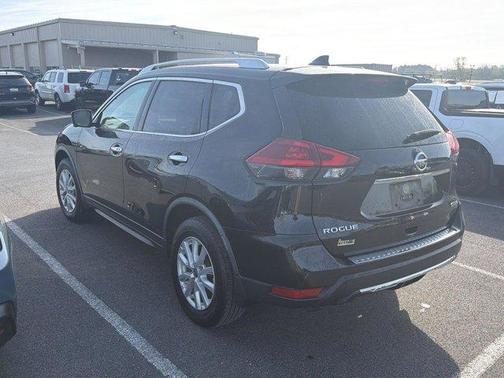 Magnetic Black 2018 Nissan Rogue SV