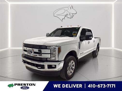 Oxford White 2019 Ford F-350 Lariat Super Duty
