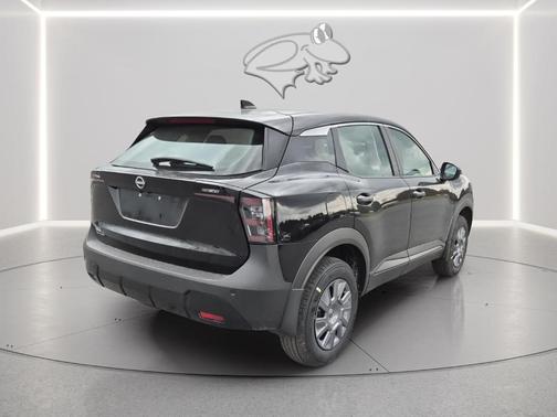 Super Black 2026 Nissan Kicks S