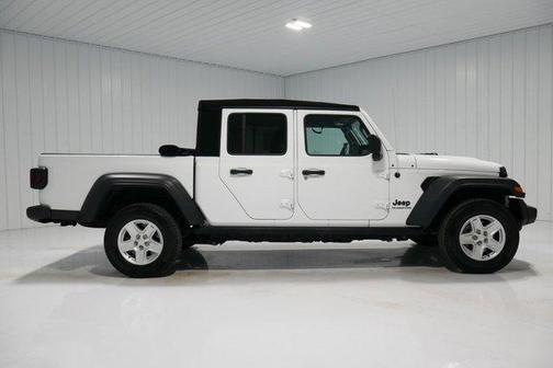 2020 Jeep Gladiator Sport