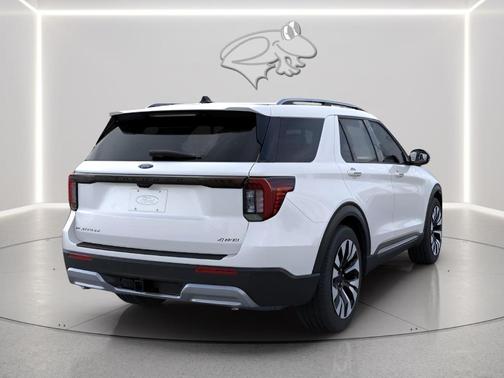 Star White 2026 Ford Explorer Platinum