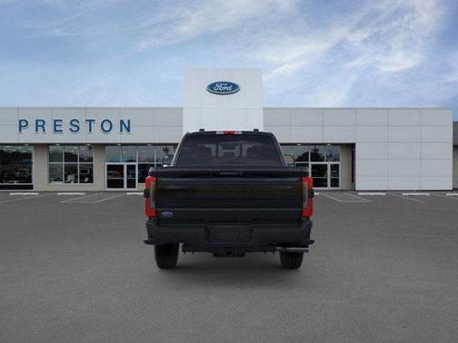 2025 Ford F-250 Platinum