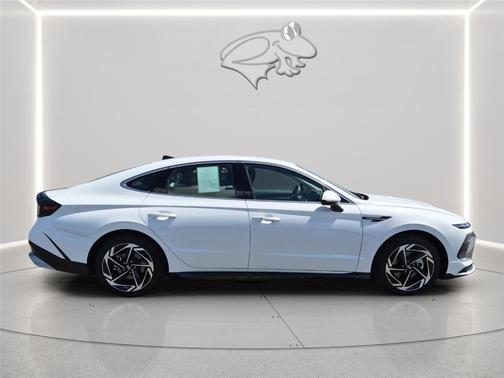 White 2026 Hyundai SONATA SEL Sport