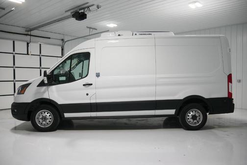2025 Ford Transit-250 148 WB Medium Roof Cargo