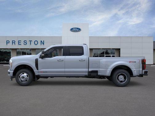 2025 Ford F-350 Platinum