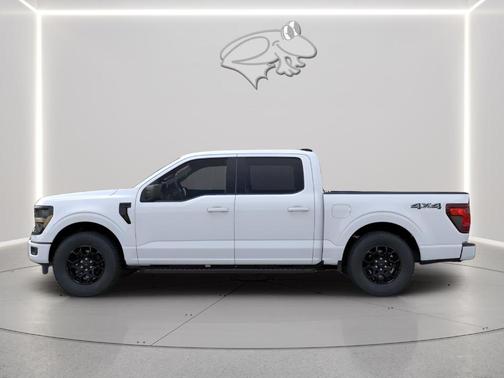 Oxford White 2026 Ford F-150 XLT