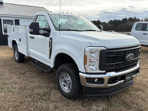 2025 Ford F-250 XL