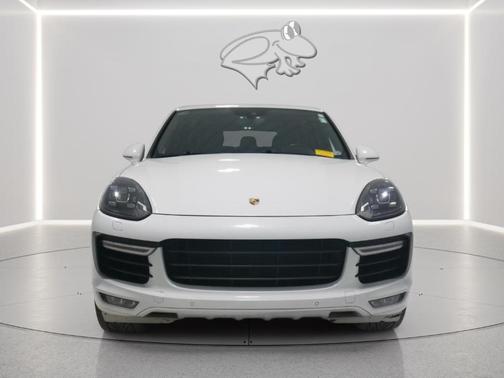 2017 Porsche Cayenne Turbo