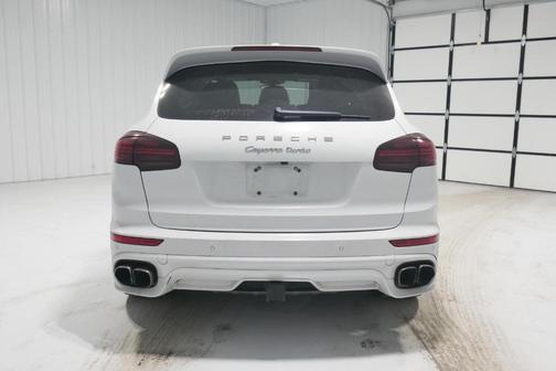 2017 Porsche Cayenne Turbo