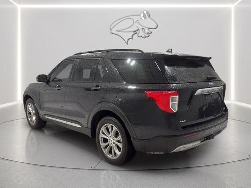Agate Black 2023 Ford Explorer XLT