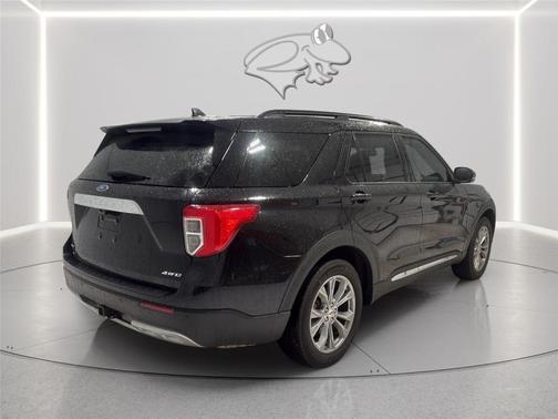 Agate Black 2023 Ford Explorer XLT