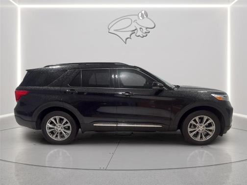 Agate Black 2023 Ford Explorer XLT