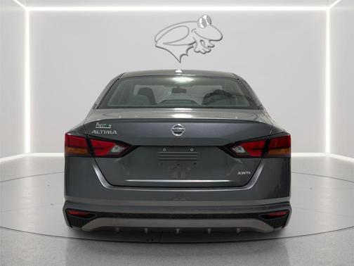 Gun Metallic 2020 Nissan Altima 2.5 S
