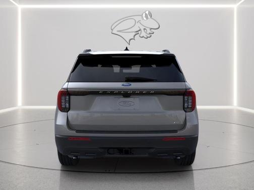 Carbonized Gray Metallic 2026 Ford Explorer Active