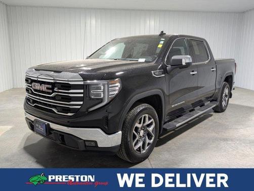 2022 GMC Sierra 1500 SLT