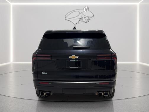 Mosaic Black Metallic 2024 Chevrolet Traverse LS