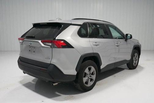 2022 Toyota RAV4 Hybrid LE