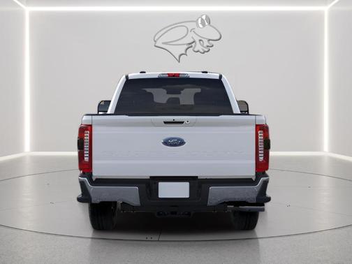 Oxford White 2026 Ford F-250 Lariat