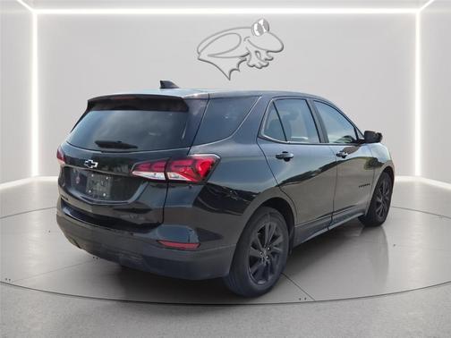 Mosaic Black Metallic 2023 Chevrolet Equinox LS