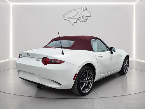 Snowflake White Pearl 2018 Mazda MX-5 Miata Grand Touring