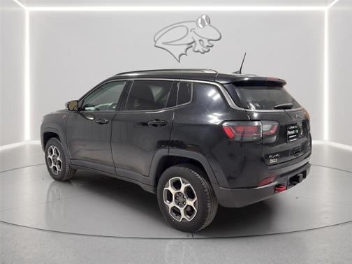 Diamond Black 2022 Jeep Compass Trailhawk