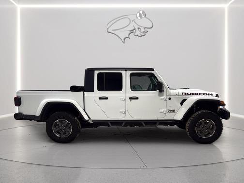 Bright White Clearcoat 2020 Jeep Gladiator Rubicon