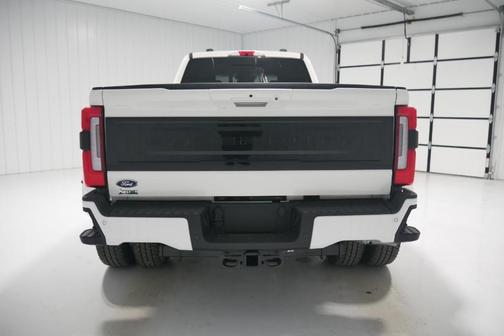 2025 Ford F-350 Platinum