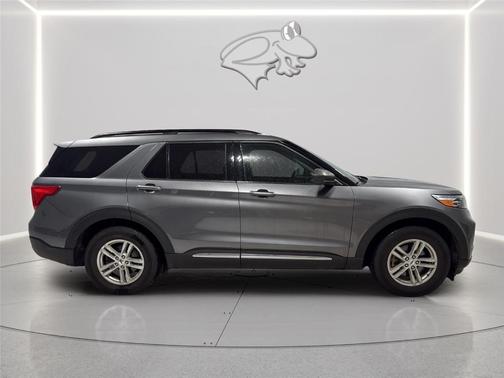 Carbonized Gray 2024 Ford Explorer XLT