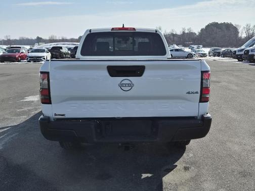 2026 Nissan Frontier S