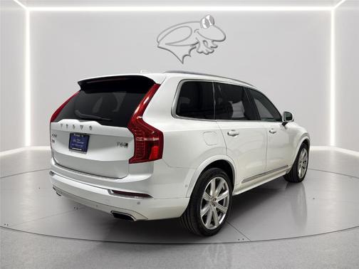 Crystal White Pearl Metallic 2017 Volvo XC90 T6 Inscription