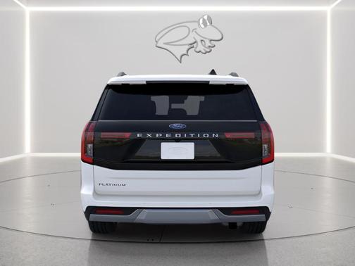 Star White 2026 Ford Expedition Platinum