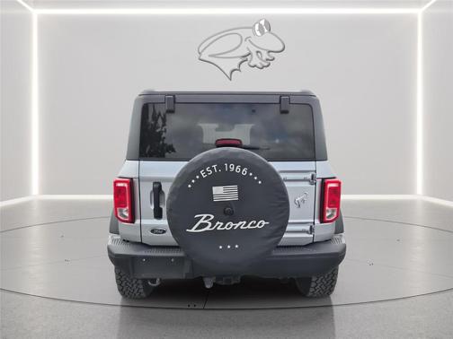 Iconic Silver 2024 Ford Bronco Black Diamond
