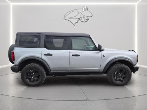 Iconic Silver 2024 Ford Bronco Black Diamond