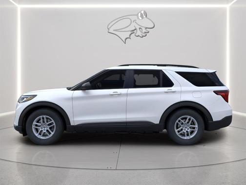 Star White 2026 Ford Explorer Active
