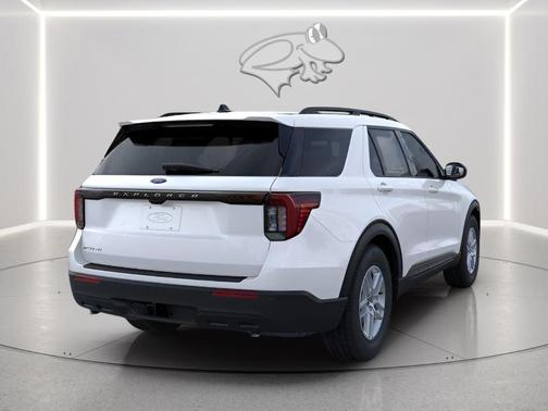 Star White 2026 Ford Explorer Active