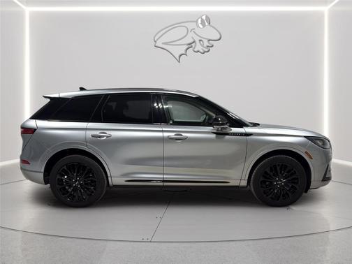 Silver Radiance Metallic 2024 Lincoln Corsair Premiere